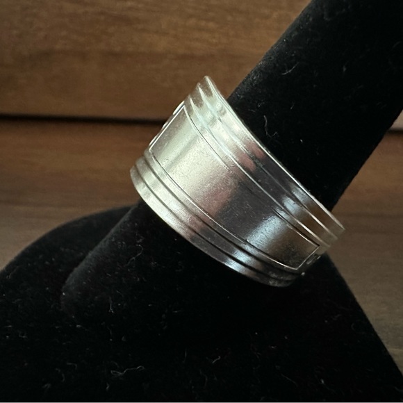 Handmade spoon ring - Picture 3 of 13